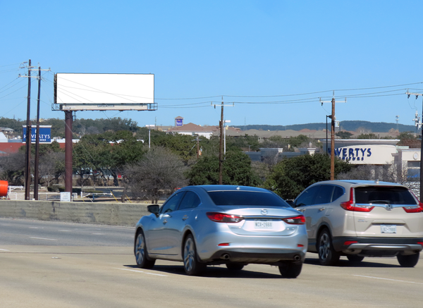 I-10 NW ES 900ft N/O DeZavala F/S - 2