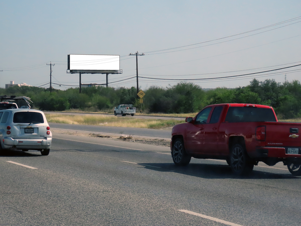 I-10 NW ES 0.3mi N/O Loop 1604 F/S - 2
