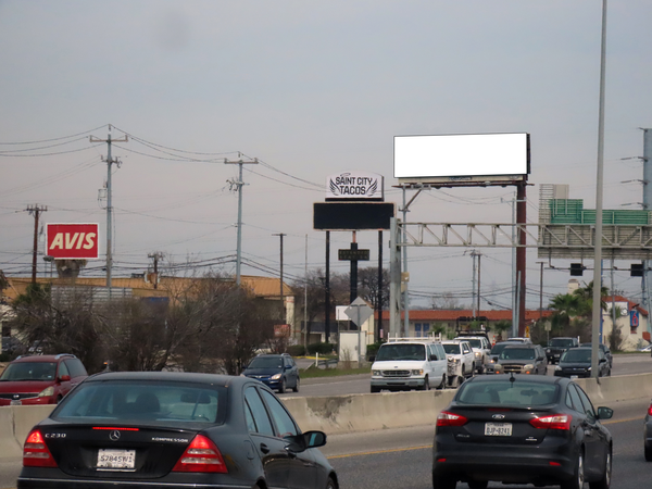 I-35 N WS 0.6mi N/O Loop 410 F/S - 1