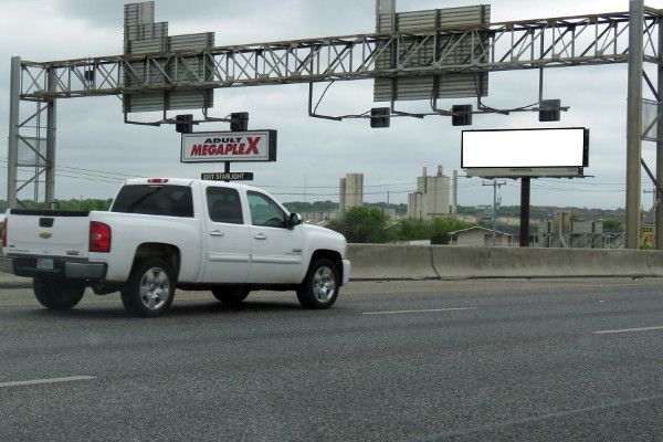 I-35 N WS 0.2mi N/O Loop 410 F/S - 1