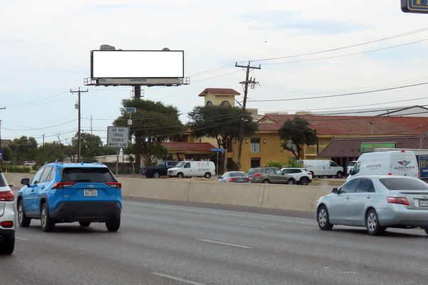 I-35 N ES 0.3mi N/O Rittiman F/S - 2