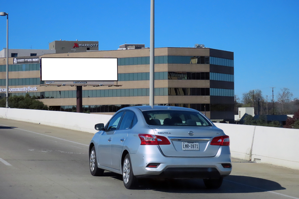 Loop 410 NS Interchange 25ft E/O Mertz F/E - 2