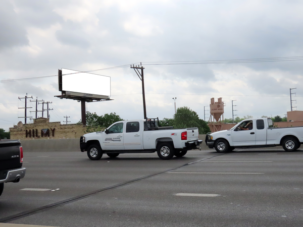 I-37 ES 25ft S/O Burleson F/S - 2
