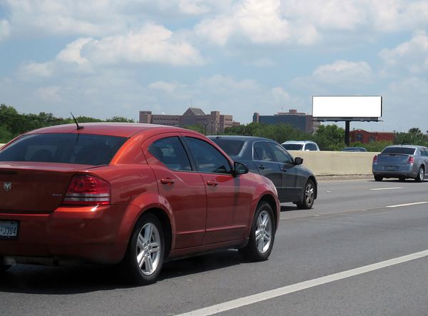 I-35 N NS 0.5mi W/O Binz Engleman F/W - 1