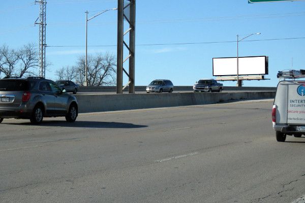 I-37 WS 100ft S/O Boyer F/S - 1