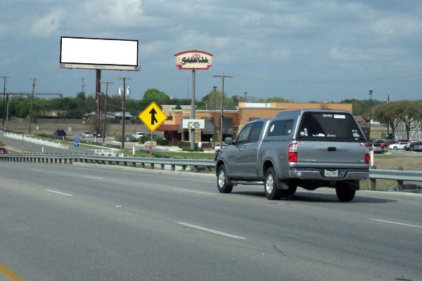 Loop 410 ES 0.3mi N/O Marbach F/S - 2