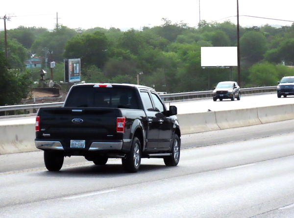 I-10 E NS 50ft E/O Flores F/W - 1
