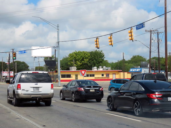 Military SW NS 300ft W/O New Laredo Hwy F/E - 2