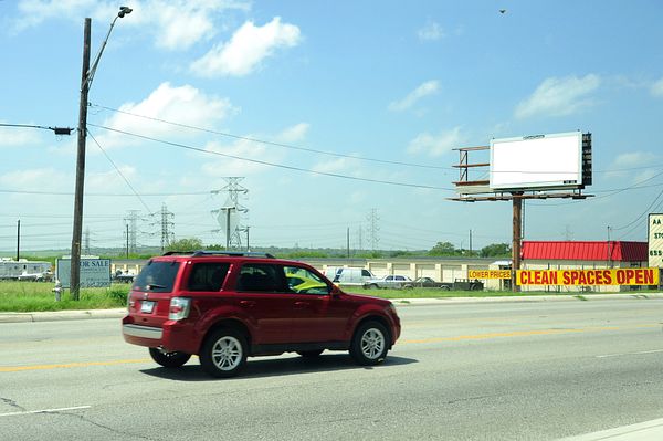 OConnor SS 0.2mi W/O I-35 N F/SE - 1