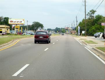 S/S Racetrack Rd W/O Jackson St F/E