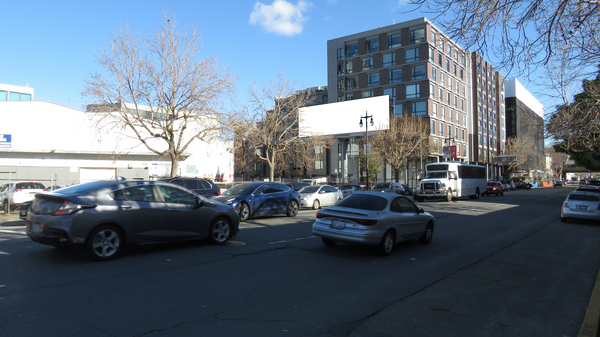 6th St ES 100ft S/O Folsom (No Ext) F/N - 1