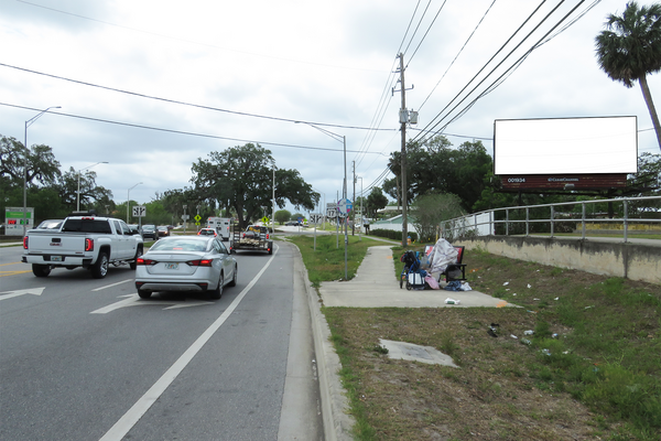 US 17-92 WS 1.04mi S/O SR 44 F/N - 2
