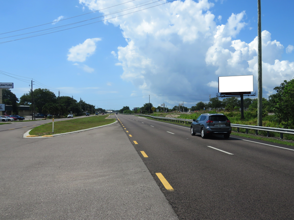 US 1 WS 0.9mi N/O Barnes Blvd F/N - 2