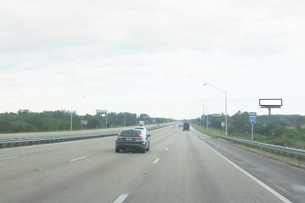 I-95 ES ES 0.6mi N/O ORANGE AV F/S - 2