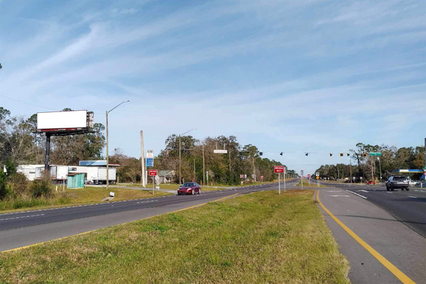 US 17 WS 8.7mi N/O SR 100 F/S - 2
