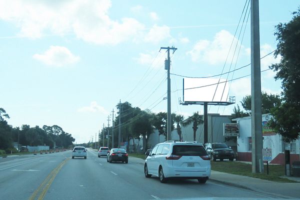 EDWARDS RD SS 0.4mi W/O US 1 F/W - 2