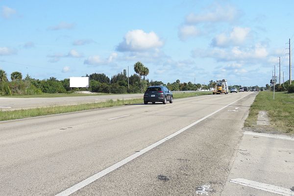 US 1 WS 0.3mi N/O A1A F/S - 1