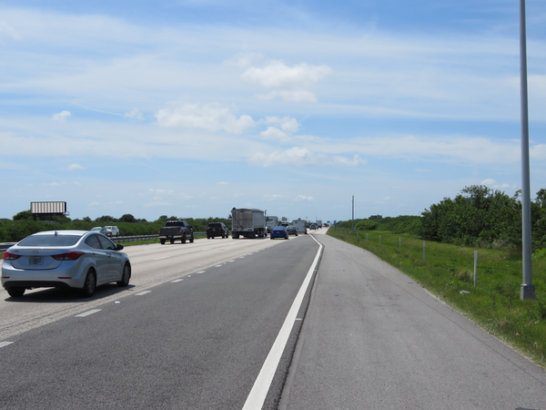 I-95 ES 2mi N/O Wickham Rd F/N Tri - 1