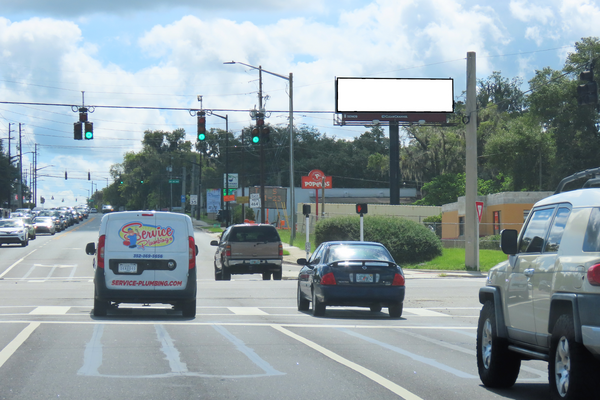 17th St SS 400ft E/O US 441 F/W - 1