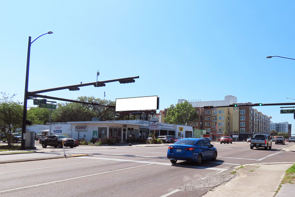 US 441 13th St ES 0.36mi N/O SR 26 University Ave F/N - 1