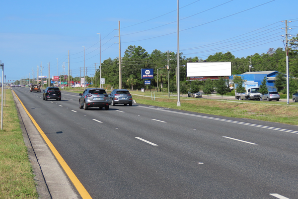 US 19 Commercial Way WS 3mi S/O SR 50 F/NE - 1