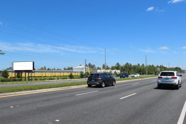 US 19 Commercial Way WS 3mi S/O SR 50 F/SW - 2