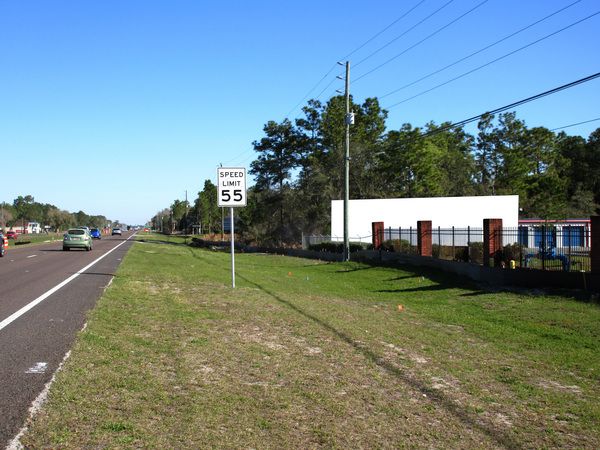 US 19-98 ES 0.8mi N/O US 98 F/S - 1