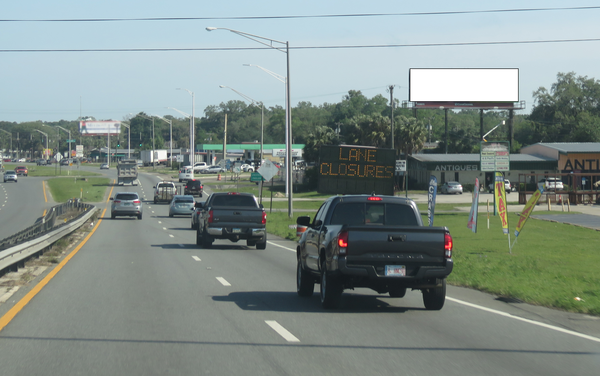 US 441/301 ES 0.6mi N/O US 27 F/S - 1