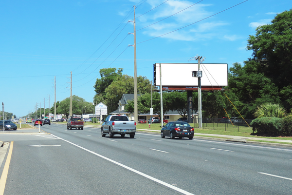 SR 200 College Rd SS 0.4mi W/O 60th Av F/SW - 1