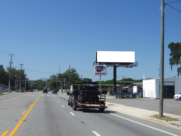 US 301 WS 0.8mi N/O SR 44 F/N - 1