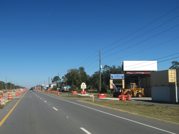 US 19/98 ES 2.3mi N/O CO 490 F/S - 2