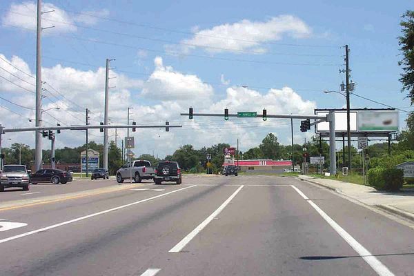 US 41 Williams St ES 0.4mi N/O CO 484 F/S - 2