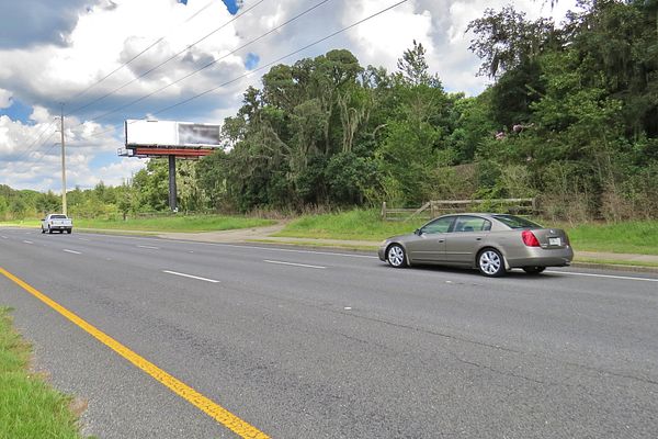SR 200 College Rd SS 0.9mi E/O SW 80 Av F/SW - I