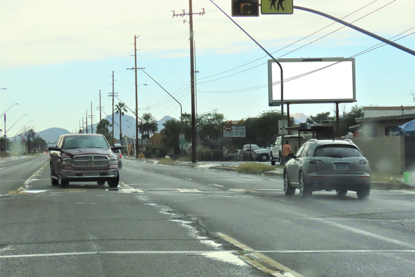 29th St NS 105ft W/O Rosemont F/E - 2