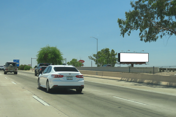 I-10 SS 0.5mi E/O 6th Av F/W - 2