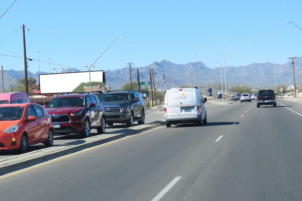 Miracle Mile SS 0.27mi E/O I-10 mm 68.46 F/E - 1