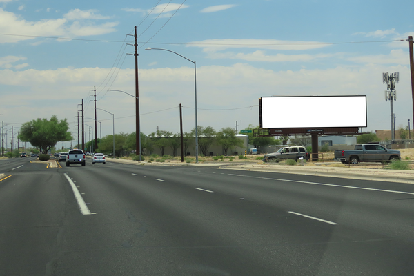 Benson Hwy SS 700ft E/O Campbell F/W - 2