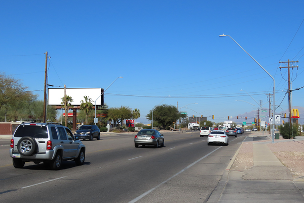 Kino/Campbell WS 300ft S/O Benson Hwy F/S - 1