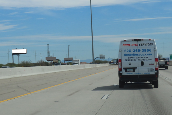 I-10 ES 0.88mi S/O Ina Rd F/N - 1