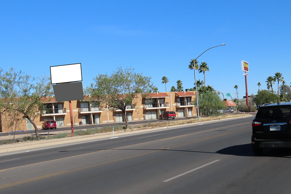 22nd St NS 500ft W/O I-10 F/W - 1
