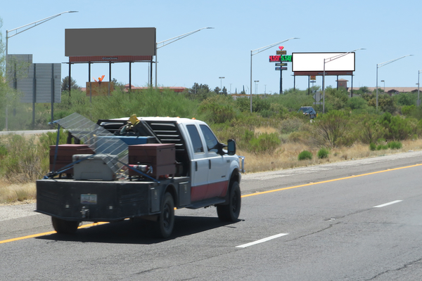 I-10 SS 0.73mi E/O SH 90 mm 302.73 F/E - 1