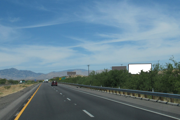 I-10 NS 0.2mi W/O Pomerene Rd mm 306.27 F/E - 2