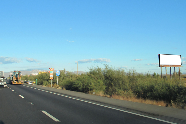 I-10 NS 0.49mi W/O Pomerene Rd mm 306.56 F/E - 2