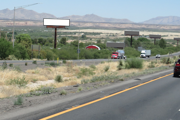 I-10 NS 0.15mi E/O Ocotillo mm 305.15 F/W - 1