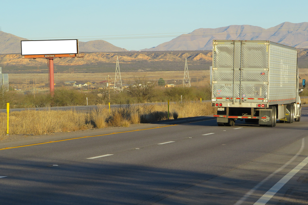 I-10 NS 1.1mi E/O Ocotillo mm 305.56 F/W - 1