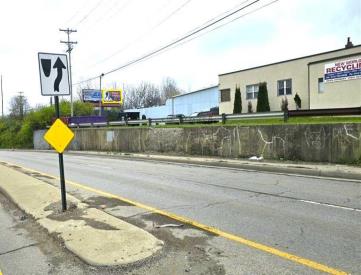 1190 E Fifth Ave SS 750Ft EO Saint Clair FW #2