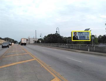 N/S Cervantes St @ Viaduct F/E