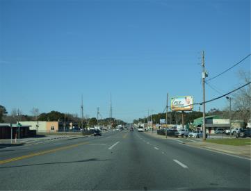 E/S Pace Blvd N/O Moreno St F/S