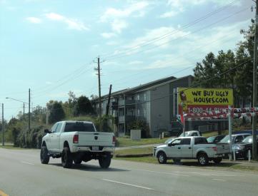 US 31 N W/L 10' N/O FIRST AVE F/N