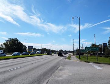 E/S US 27 .8 MI N/O US 17/92 S/B (BOTTOM)